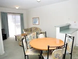 Windsor Apartments Adelaide
